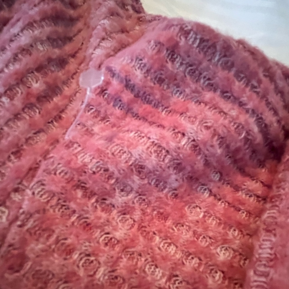 Everleigh Sweater - Picture 4 of 6